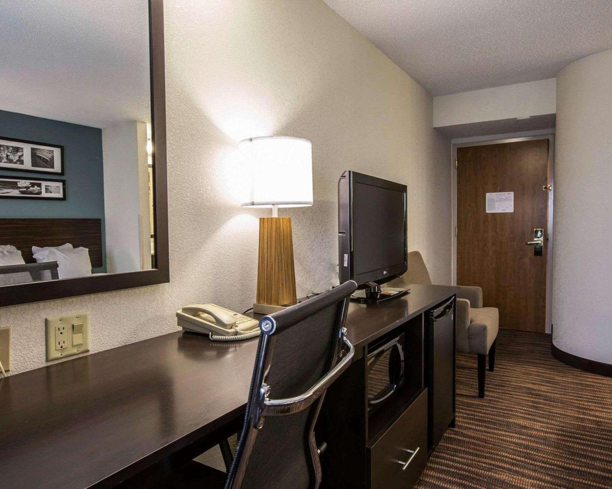 Sleep Inn Greensboro Airport Exteriör bild
