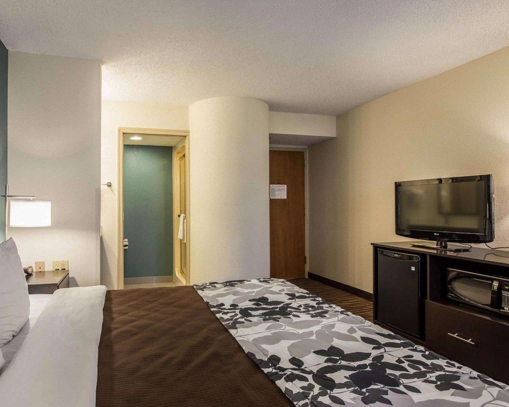 Sleep Inn Greensboro Airport Exteriör bild